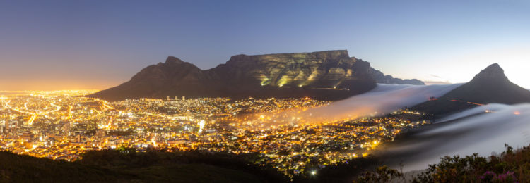 Kaapstad in de avond