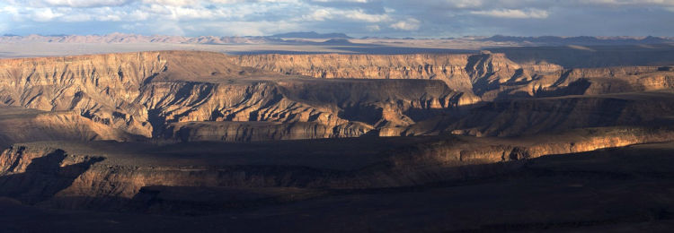 Uitzicht over Fish River Canyon reis Namibie