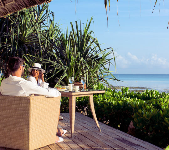 Terras van seafront suite bij Essque Zalu Zanzibar