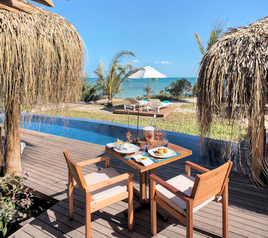Azura Benguerra Royal Beach VIlla uitzicht vanaf terras