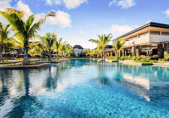 Zwembad Westin Turtle Bay hotel Mauritius strandvakantie