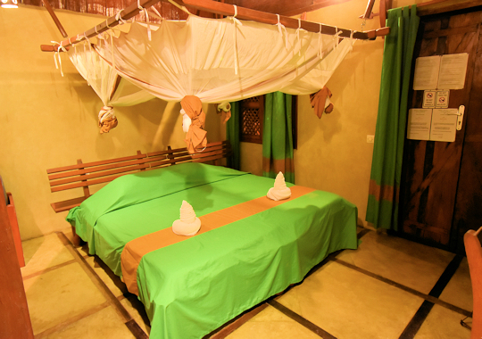 Kamer bij Le Palmarium kanaal van Pangalanes