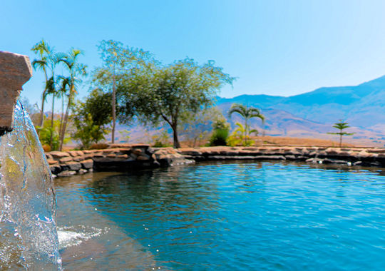 Zwembad bij Camp Catta in Tsaranoro vallei